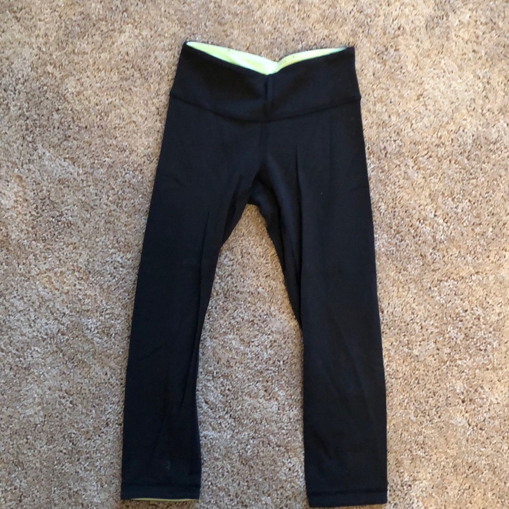 Lululemon leggings size 4